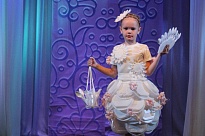 Накануне Дня Земли в Ломоносовском Дворце культуры прошел окружной конкурс костюма «Эко-мода»