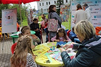 Более шести тысяч детей и взрослых приняли участие в летних мероприятиях Ломоносовского Дворца культуры 