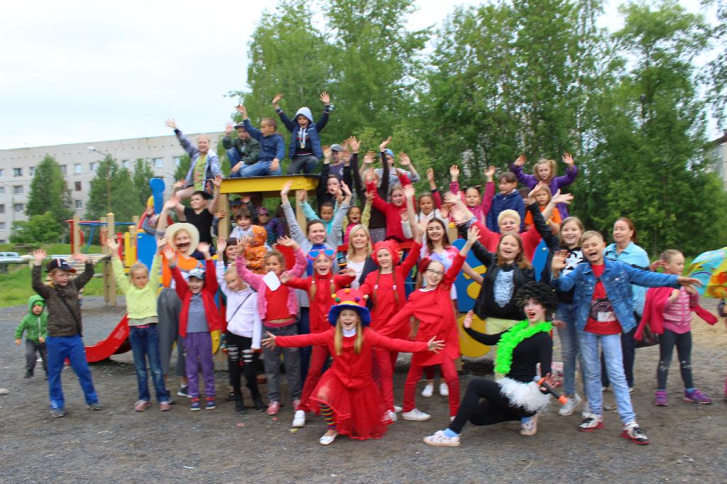 6930 детей и подростков приняли участие в июньских мероприятиях Ломоносовского Дворца культуры 