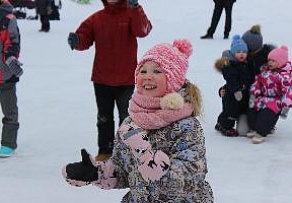 В последние зимние выходные гостям Ломоносовского Дворца культуры была предложена разнообразная программа