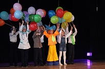 Юные театралы города зажгли весеннюю «Радугу»