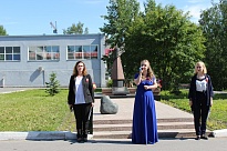 В День памяти и скорби в Ломоносовском Дворце культуры прошел митинг
